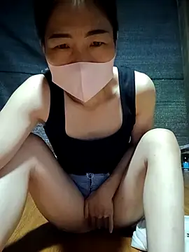 Snapshot of Georgia_here chatting on October 9, 2025, 11:14 pm Georgia here online show from October 9, 2025, 11:14 pm