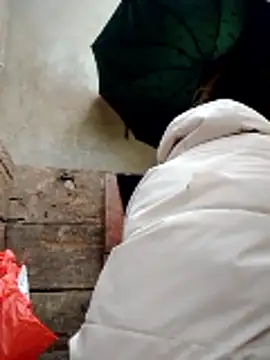 Snapshot of Georgia_here chatting on January 13, 2026, 12:49 am Georgia here online show from January 13, 2026, 12:49 am