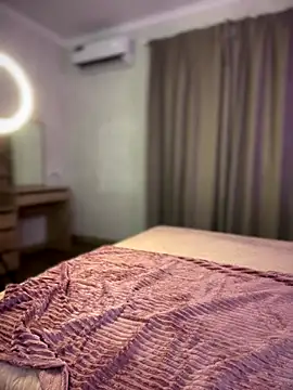 Snapshot of YourLittleDevil chatting on October 16, 2025, 1:12 pm YourLittleDevil online show from October 16, 2025, 1:12 pm