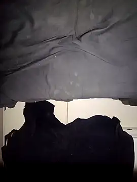 Snapshot of Rolinha10cm chatting on October 27, 2025, 10:03 pm Rolinha10cm online show from October 27, 2025, 10:03 pm