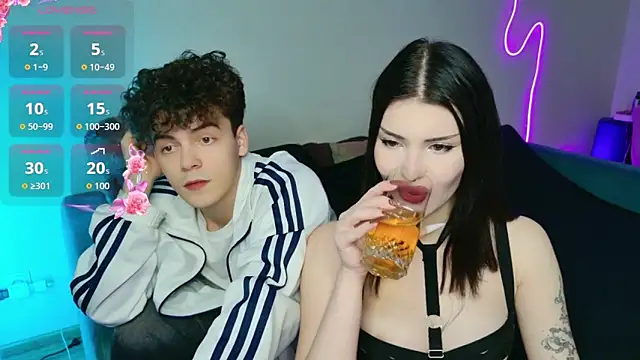 Alice18James online show from November 15, 2025, 4:58 pm