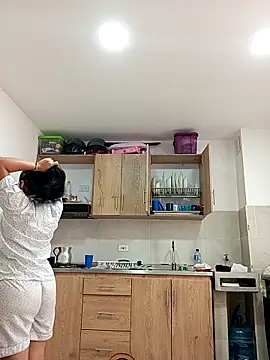 Alisson Morgann online show from November 28, 2025, 1:47 pm