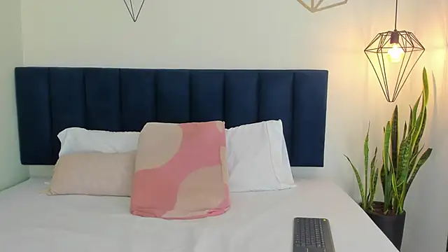 Snapshot of sophieturner_mg chatting on December 1, 2025, 7:08 pm sophieturner mg online show from December 1, 2025, 7:08 pm