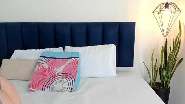 Snapshot of sophieturner_mg chatting on December 5, 2025, 7:10 pm sophieturner mg online show from December 5, 2025, 7:10 pm