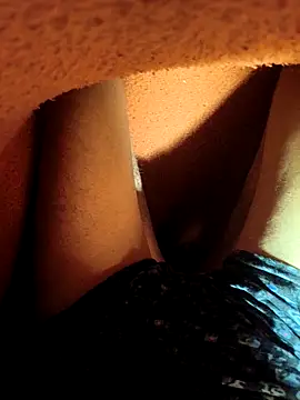 onlymasti00 online show from November 14, 2025, 3:44 pm