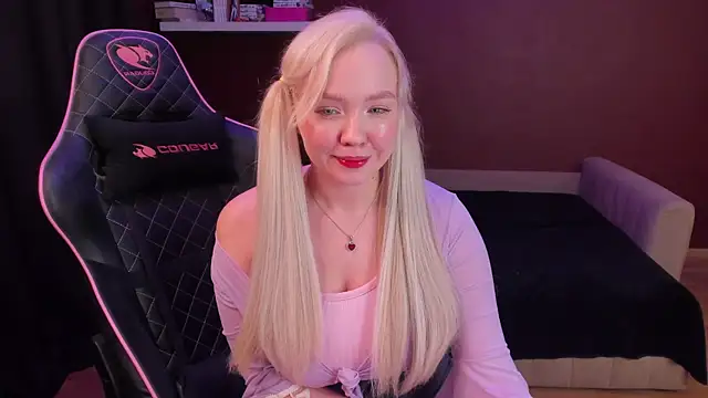 Snapshot of AlishaSe7enthAngel chatting on October 1, 2025, 2:12 pm AlishaSe7enthAngel online show from October 1, 2025, 2:12 pm