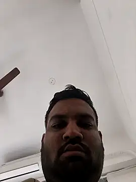 vinay smalldick online show from April 13, 2026, 9:59 am