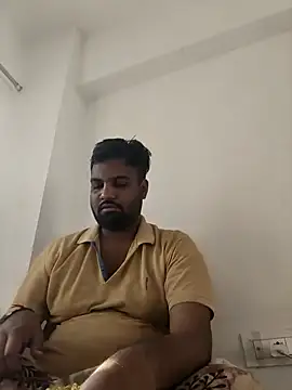 vinay smalldick online show from April 18, 2026, 2:04 am