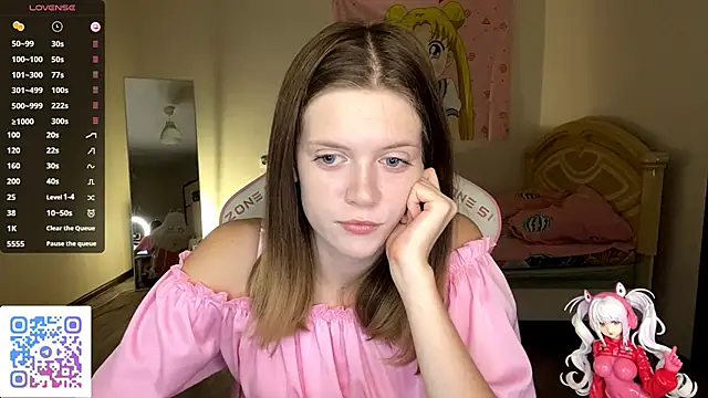 VibeQueenLucy online show from October 10, 2025, 2:27 pm