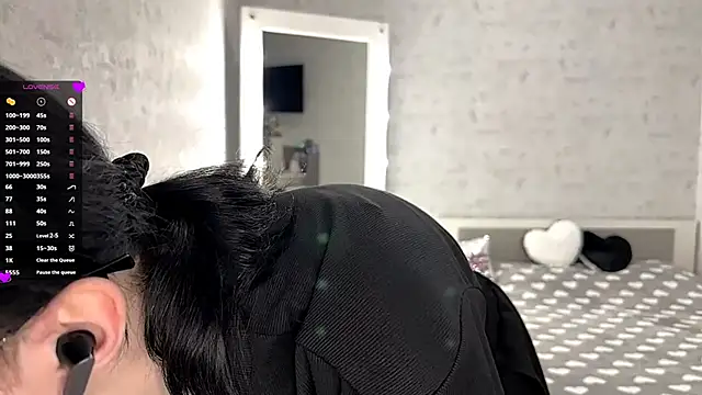 FakeLamb online show from October 17, 2025, 9:06 pm