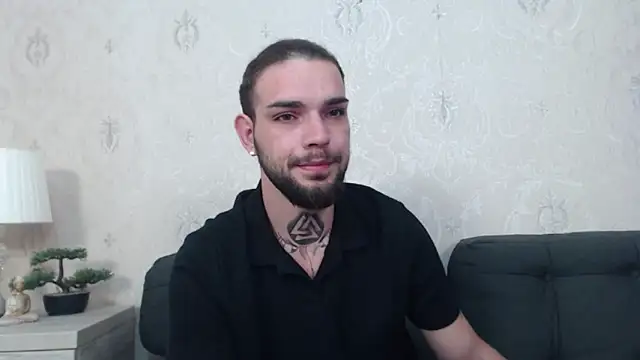 DanyelCarter online show from October 6, 2025, 6:16 pm