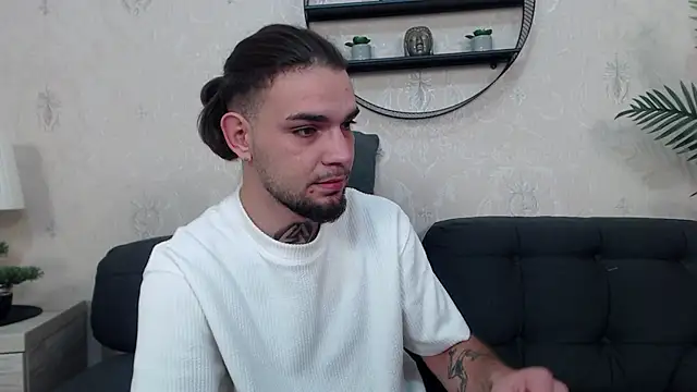 DanyelCarter online show from October 13, 2025, 6:41 pm