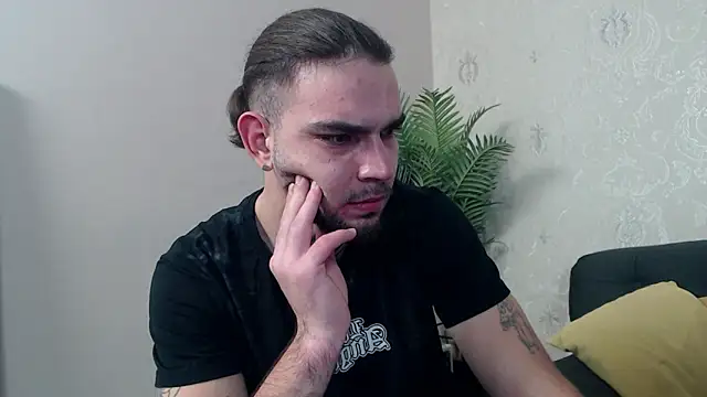 DanyelCarter online show from November 5, 2025, 6:41 pm