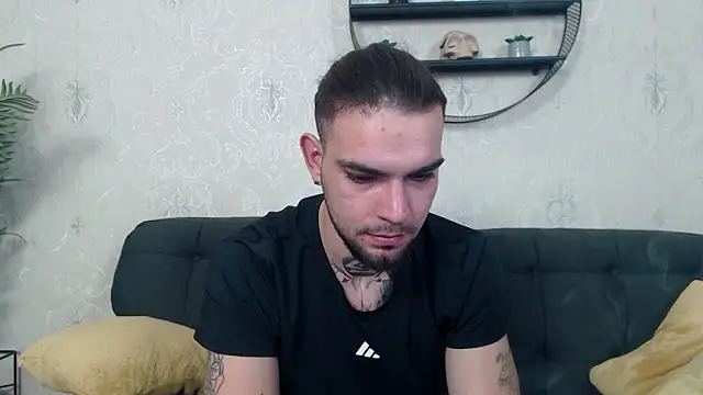 DanyelCarter online show from November 6, 2025, 7:04 pm