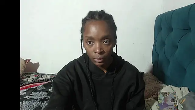 Snapshot of DAVE_NIRAK_RAN chatting on November 4, 2025, 12:04 pm DAVE NIRAK RAN online show from November 4, 2025, 12:04 pm