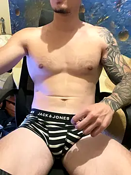 fronkie9384 online show from September 19, 2025, 8:42 pm