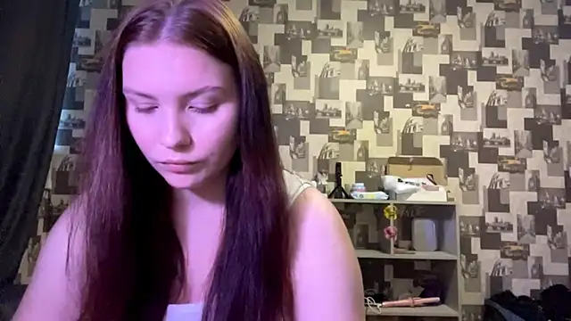 Snapshot of SwiiSweet chatting on September 16, 2025, 4:08 pm SwiiSweet online show from September 16, 2025, 4:08 pm