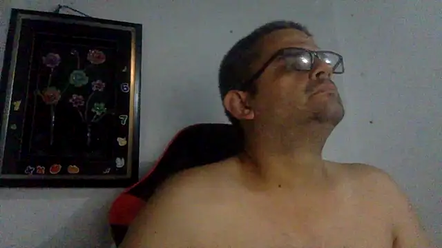 Snapshot of Katracho6969 chatting on May 25, 2026, 1:55 am Katracho6969 online show from May 25, 2026, 1:55 am