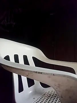 Snapshot of Lucy-Ferr chatting on September 19, 2025, 8:53 pm Lucy-Ferr online show from September 19, 2025, 8:53 pm