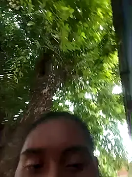 Snapshot of Lucy-Ferr chatting on October 20, 2025, 5:46 pm Lucy-Ferr online show from October 20, 2025, 5:46 pm