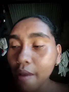 Snapshot of Lucy-Ferr chatting on October 29, 2025, 7:15 pm Lucy-Ferr online show from October 29, 2025, 7:15 pm