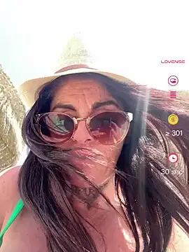 IrishmilfAnna online show from May 14, 2026, 10:11 am