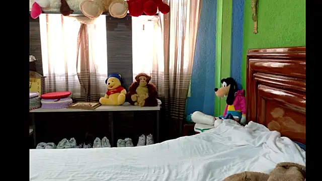  Charlize theron  online show from April 2, 2026, 6:49 pm