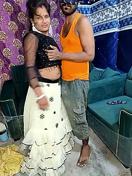 sexy-couple77 online show from September 28, 2025, 6:02 pm