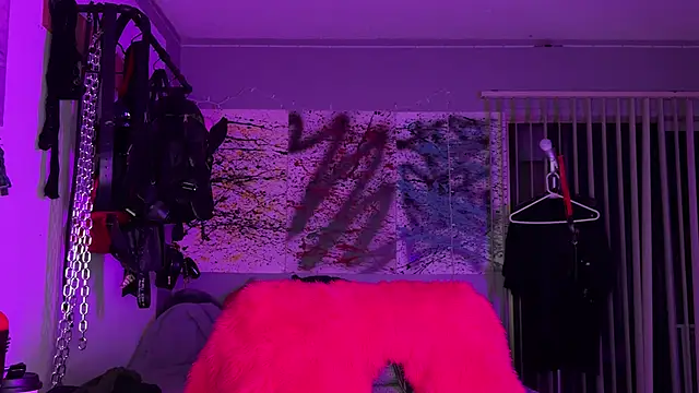 xoFrankie online show from October 12, 2025, 4:11 am