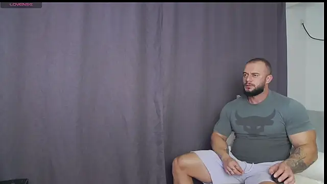 Snapshot of RickyMiami1 chatting on September 23, 2025, 5:49 pm RickyMiami1 online show from September 23, 2025, 5:49 pm