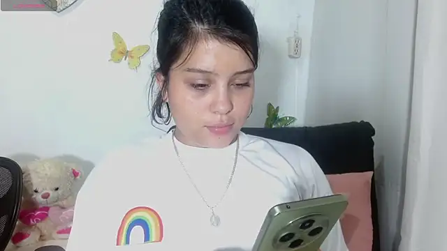 Snapshot of AmyBlue_ chatting on November 6, 2025, 3:18 am AmyBlue online show from November 6, 2025, 3:18 am