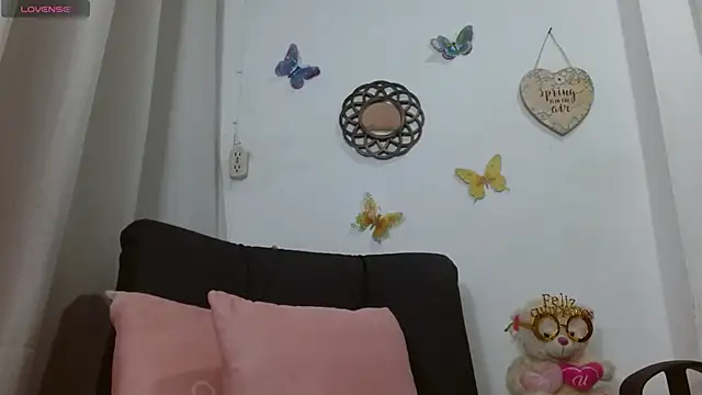 Snapshot of AmyBlue_ chatting on November 11, 2025, 2:33 am AmyBlue online show from November 11, 2025, 2:33 am