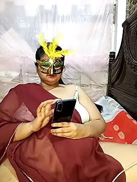 Snapshot of Tanisha-Chy chatting on October 8, 2025, 5:32 pm Tanisha-Chy online show from October 8, 2025, 5:32 pm