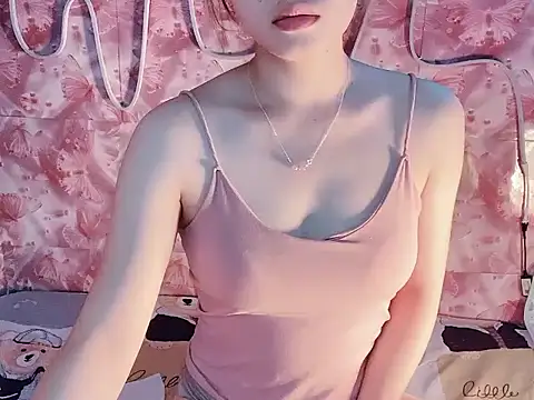 Miumiu028 online show from December 21, 2025, 3:13 am