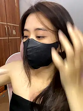 Mochi21 online show from November 18, 2025, 3:12 am