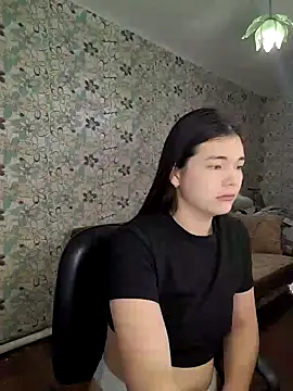 Snapshot of Albi_Glow chatting on September 24, 2025, 2:37 am Albi Glow online show from September 24, 2025, 2:37 am