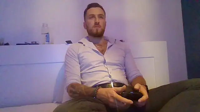 Snapshot of Keviios chatting on September 14, 2025, 5:56 pm Keviios online show from September 14, 2025, 5:56 pm