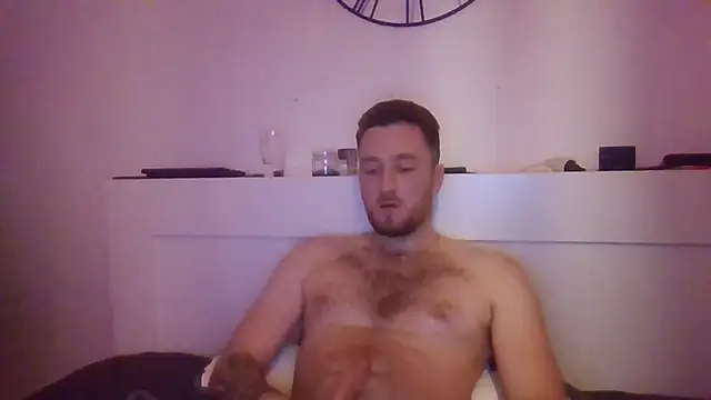 Snapshot of Keviios chatting on October 7, 2025, 9:50 am Keviios online show from October 7, 2025, 9:50 am