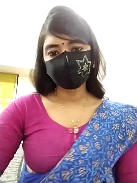 Puja-Rane online show from November 18, 2025, 2:06 am