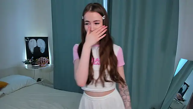 Chloeee4200 online show from March 4, 2026, 1:06 pm