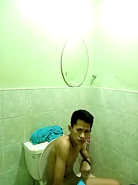 Snapshot of Skinny_CumLoader69 chatting on November 7, 2025, 6:57 am Skinny CumLoader69 online show from November 7, 2025, 6:57 am