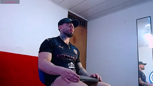 tommyblessd1 online show from March 13, 2026, 4:52 am