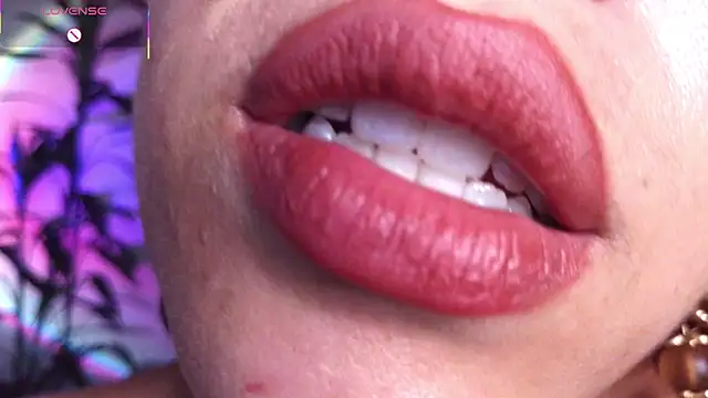 bri von dhara   online show from February 12, 2026, 10:05 pm