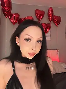 Lina Thornton  online show from June 17, 2026, 11:34 am