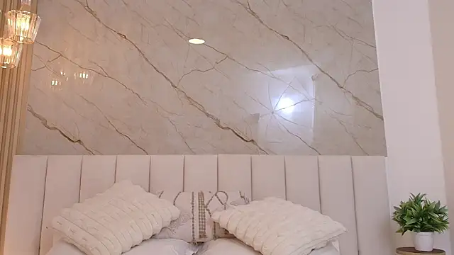 Snapshot of GraceMontgomery chatting on November 8, 2025, 1:33 pm GraceMontgomery online show from November 8, 2025, 1:33 pm