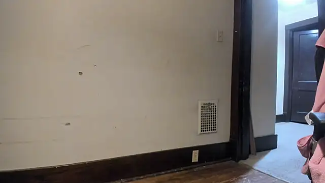 Snapshot of scottgunning2 chatting on September 29, 2025, 1:27 pm scottgunning2 online show from September 29, 2025, 1:27 pm