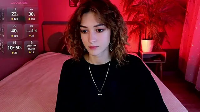 Snapshot of __grace__ chatting on September 23, 2025, 10:18 am grace online show from September 23, 2025, 10:18 am