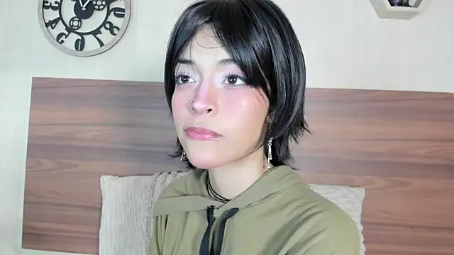 Snapshot of AnnyKitty_ chatting on September 18, 2025, 4:03 am AnnyKitty online show from September 18, 2025, 4:03 am