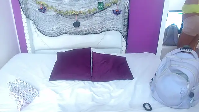 Snapshot of fat_naughtyass chatting on November 3, 2025, 11:33 am fat naughtyass online show from November 3, 2025, 11:33 am