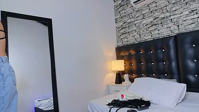 Snapshot of Martina_thompson69 chatting on September 11, 2025, 1:33 pm Martina thompson69 online show from September 11, 2025, 1:33 pm